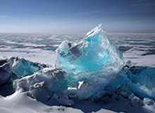 明星黑料连夜刷屏不难懂，难的是几乎没人提的背景线